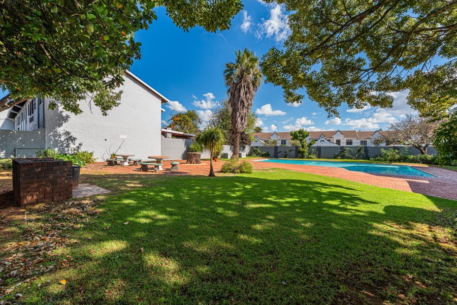 2 Bedroom Property for Sale in Florida North Gauteng