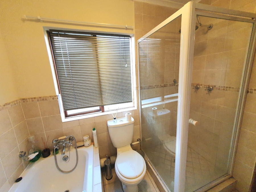 2 Bedroom Property for Sale in Montana Gauteng