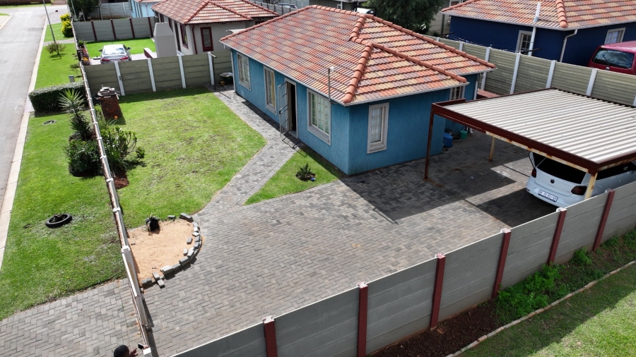 3 Bedroom Property for Sale in Sky City Gauteng