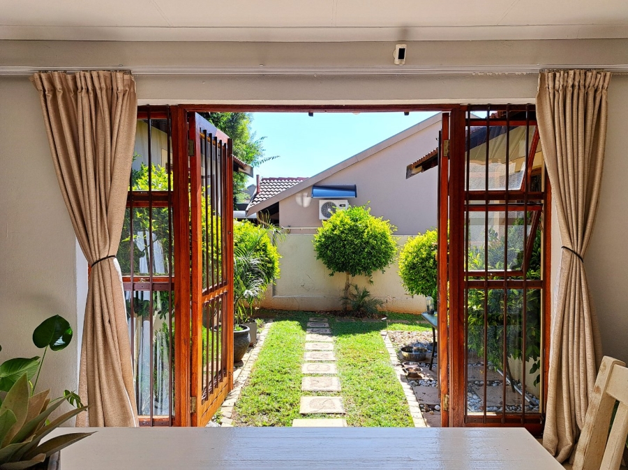 To Let 3 Bedroom Property for Rent in Olivedale Gauteng