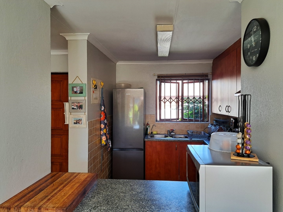 To Let 3 Bedroom Property for Rent in Olivedale Gauteng
