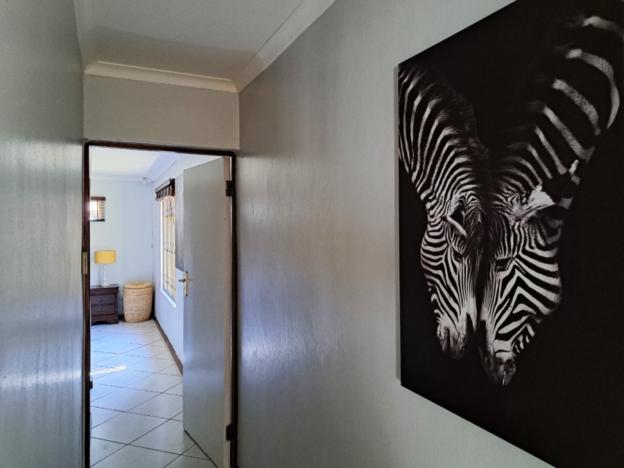 To Let 3 Bedroom Property for Rent in Olivedale Gauteng