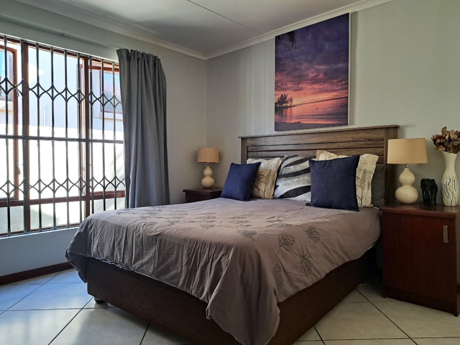 To Let 3 Bedroom Property for Rent in Olivedale Gauteng