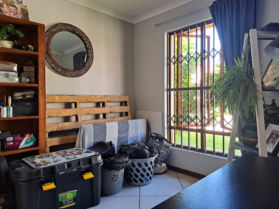 To Let 3 Bedroom Property for Rent in Olivedale Gauteng