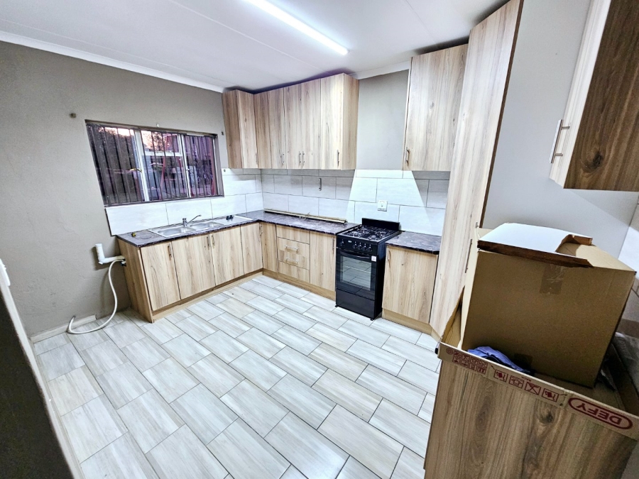 To Let 3 Bedroom Property for Rent in Erasmia Gauteng