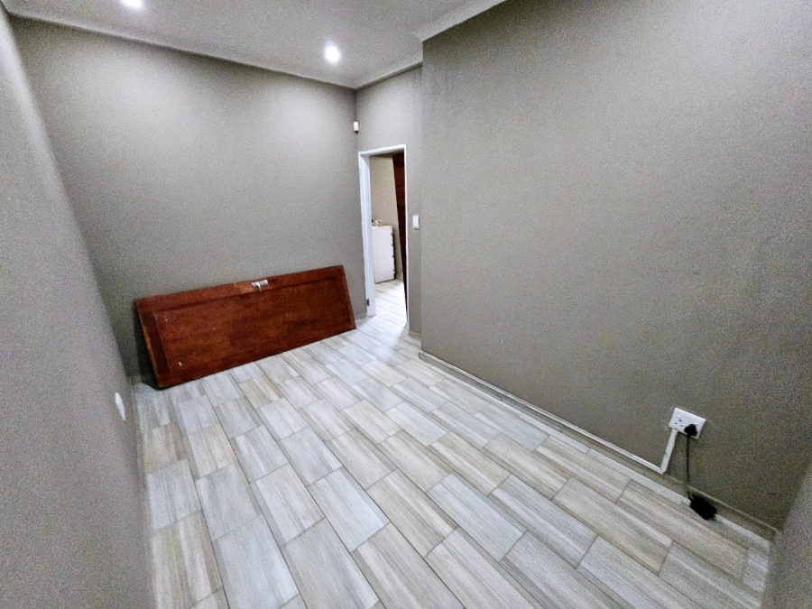 To Let 3 Bedroom Property for Rent in Erasmia Gauteng