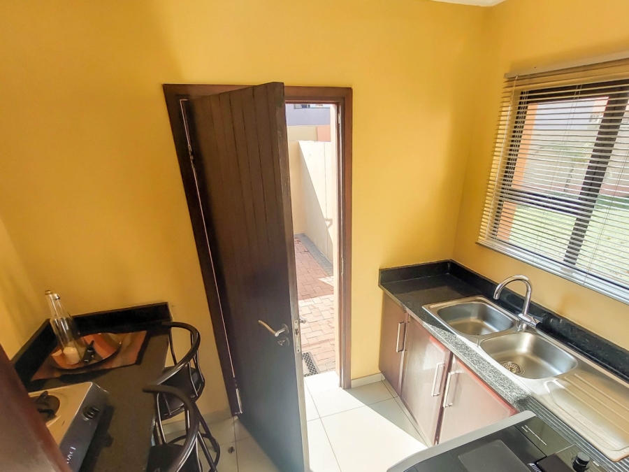 4 Bedroom Property for Sale in Monavoni Gauteng