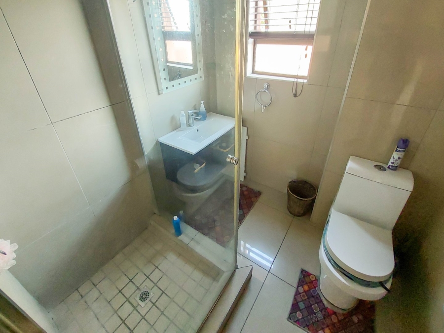 4 Bedroom Property for Sale in Monavoni Gauteng