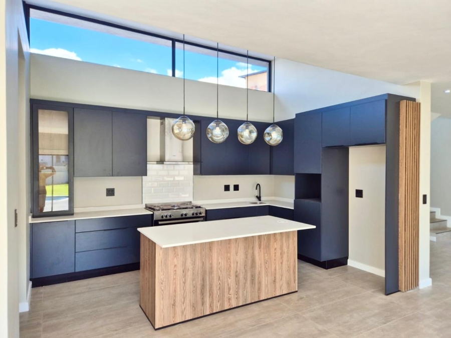 4 Bedroom Property for Sale in Midstream Estate Gauteng