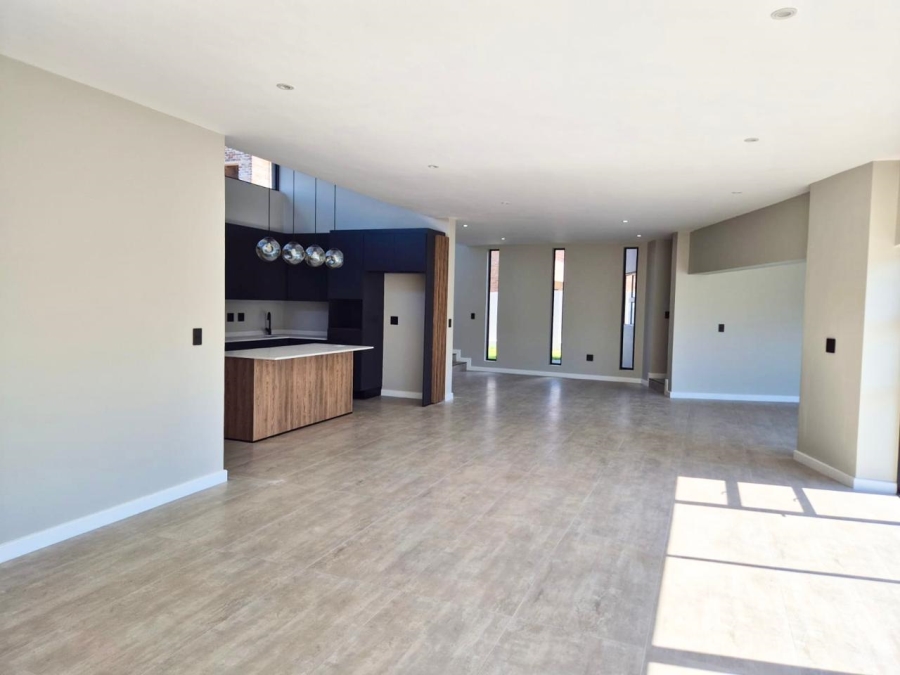4 Bedroom Property for Sale in Midstream Estate Gauteng
