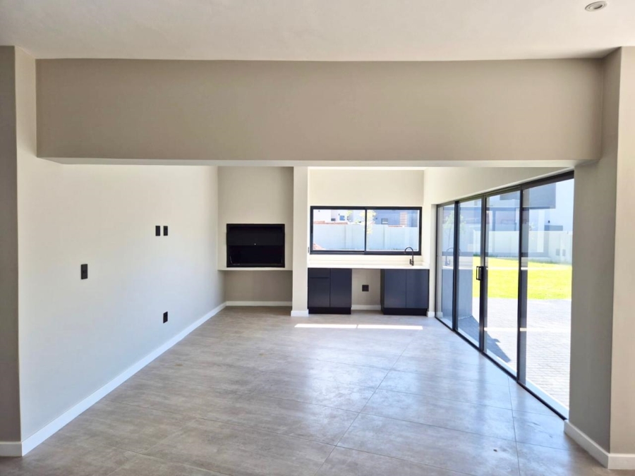 4 Bedroom Property for Sale in Midstream Estate Gauteng