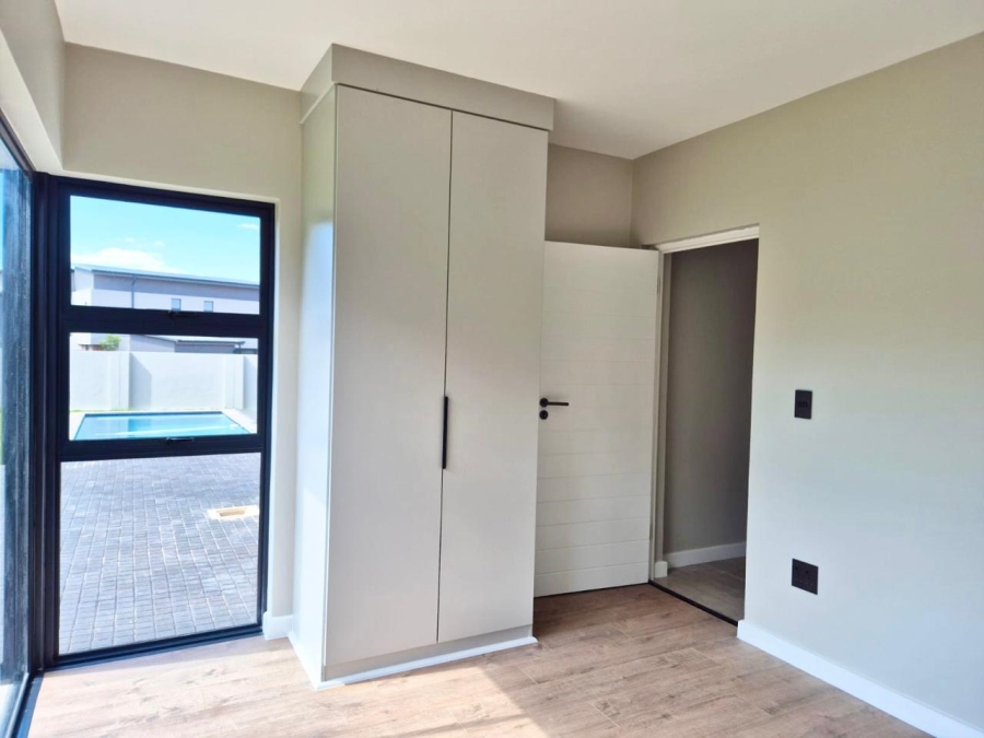 4 Bedroom Property for Sale in Midstream Estate Gauteng