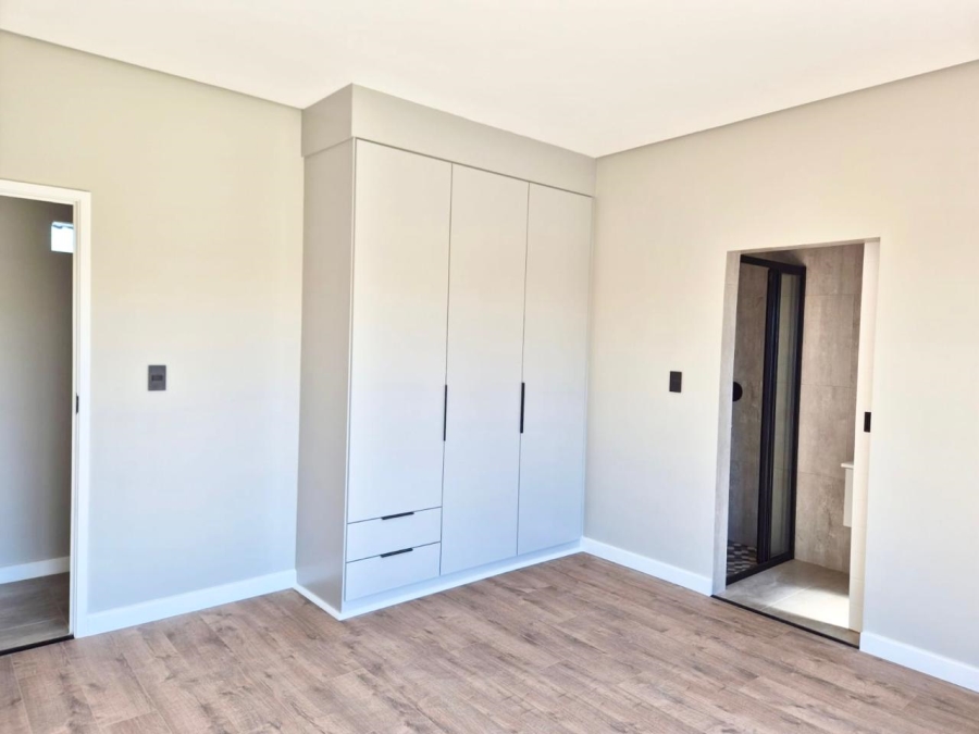 4 Bedroom Property for Sale in Midstream Estate Gauteng