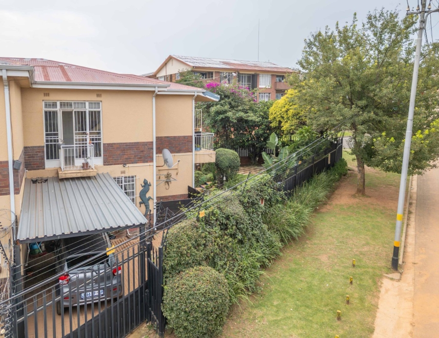 2 Bedroom Property for Sale in Primrose Hill Gauteng