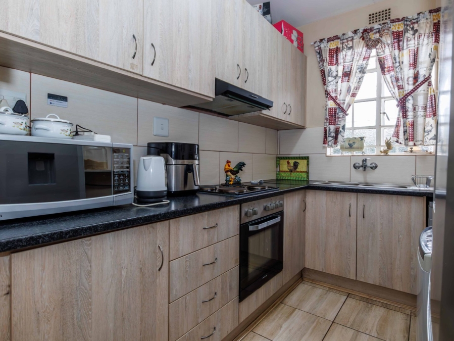 2 Bedroom Property for Sale in Primrose Hill Gauteng