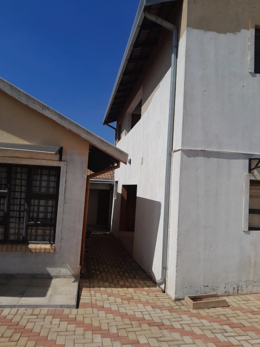 To Let 2 Bedroom Property for Rent in Protea Glen Gauteng