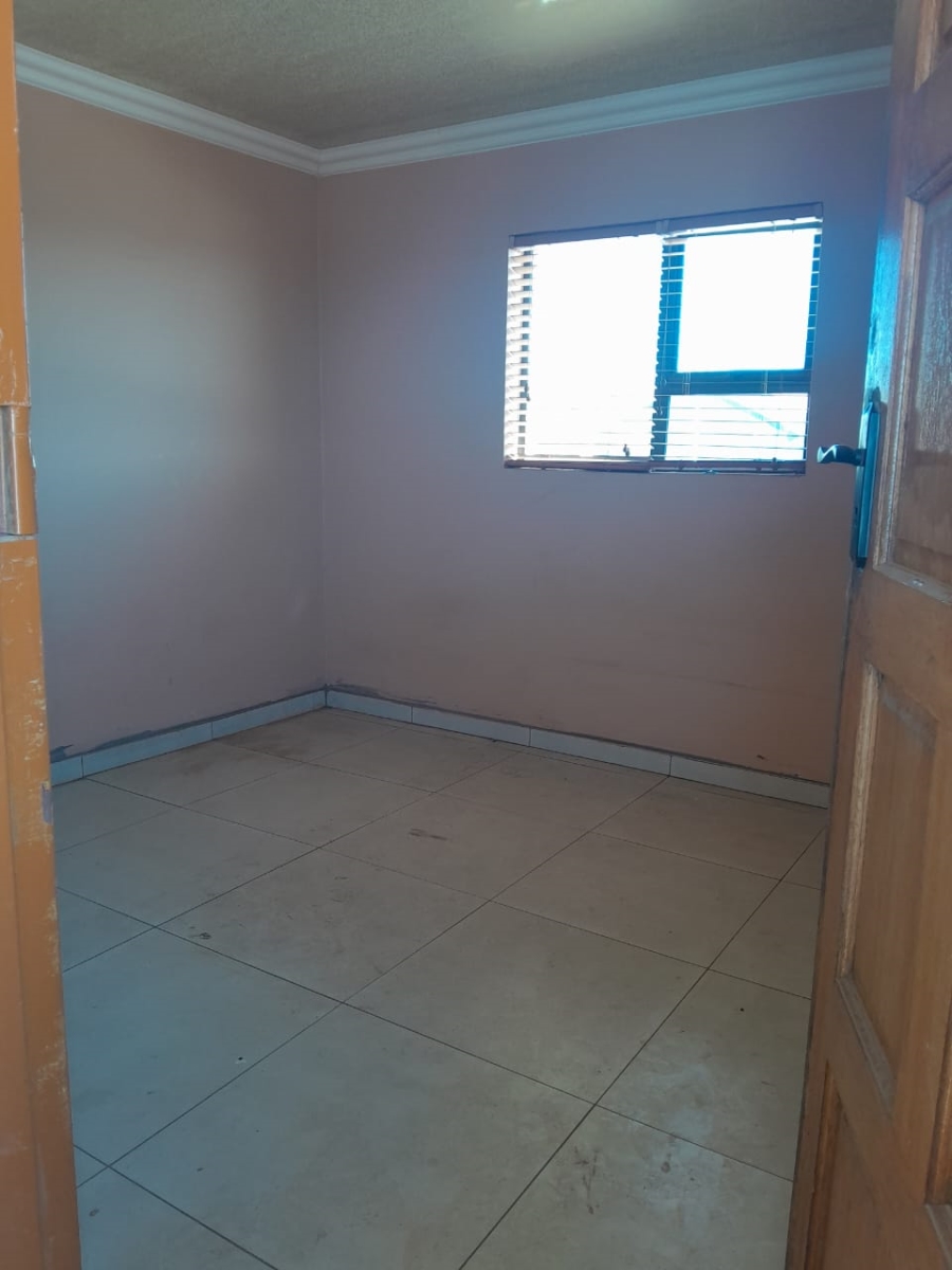To Let 2 Bedroom Property for Rent in Protea Glen Gauteng