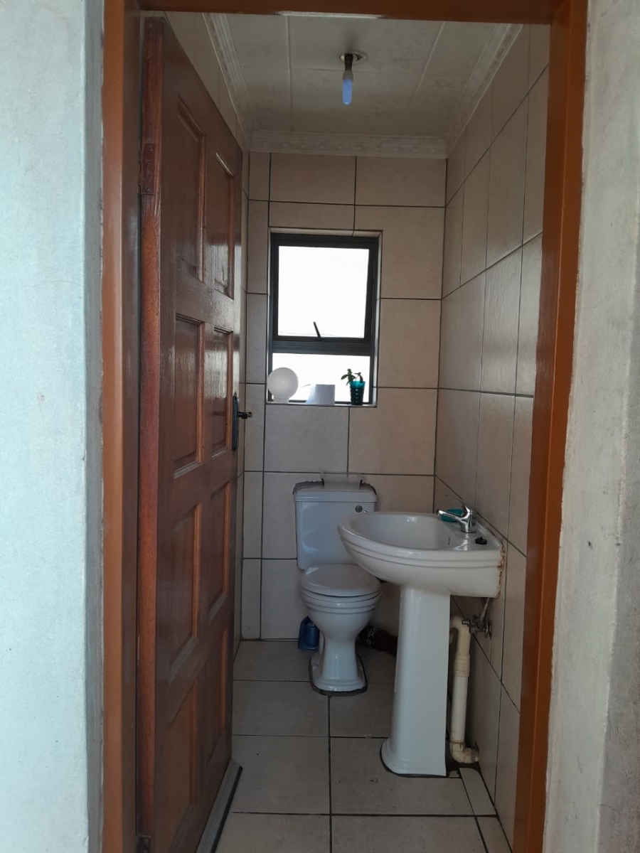 To Let 2 Bedroom Property for Rent in Protea Glen Gauteng