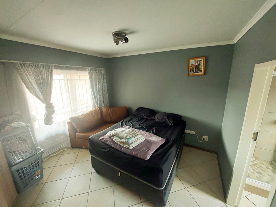 3 Bedroom Property for Sale in Monavoni Gauteng