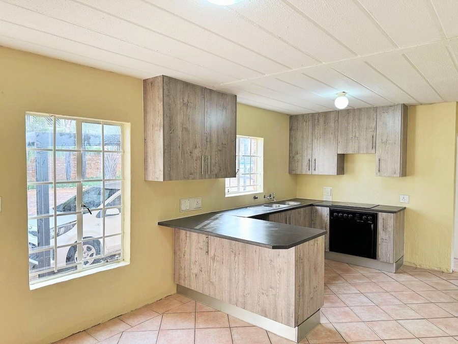 To Let 2 Bedroom Property for Rent in Highveld Gauteng