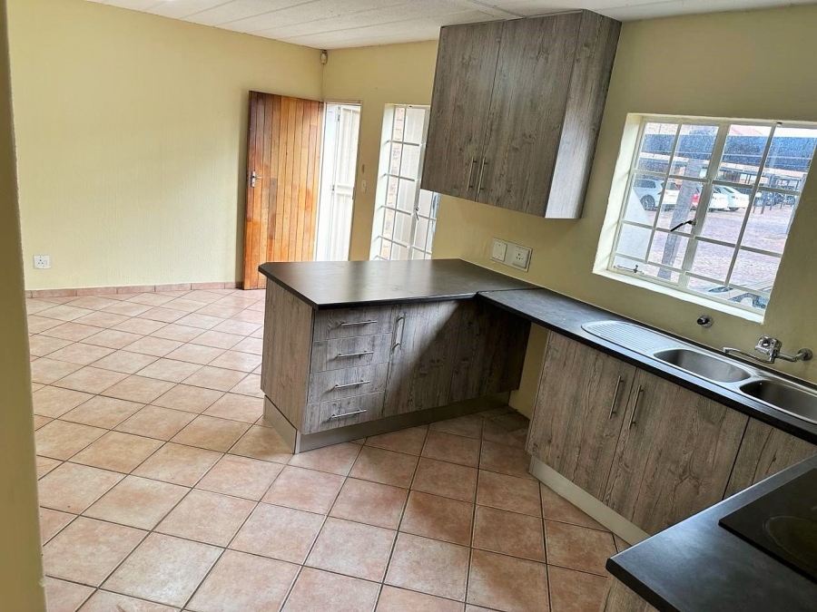 To Let 2 Bedroom Property for Rent in Highveld Gauteng