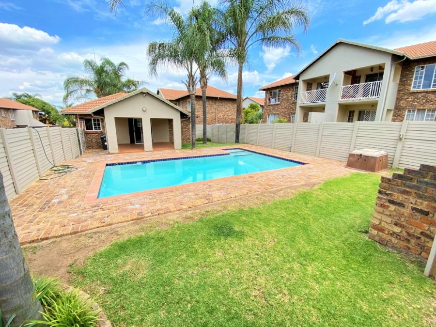To Let 2 Bedroom Property for Rent in Highveld Gauteng
