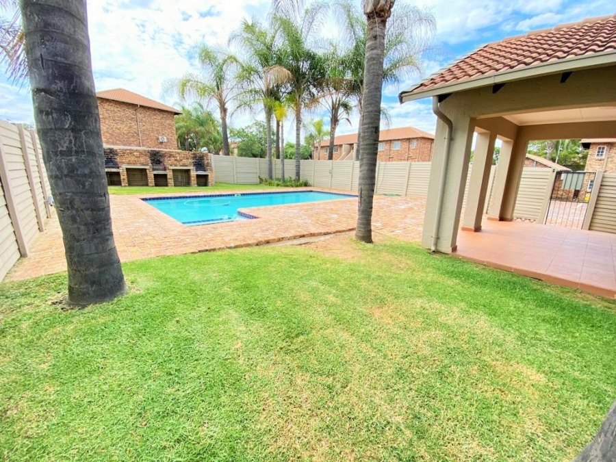 To Let 2 Bedroom Property for Rent in Highveld Gauteng