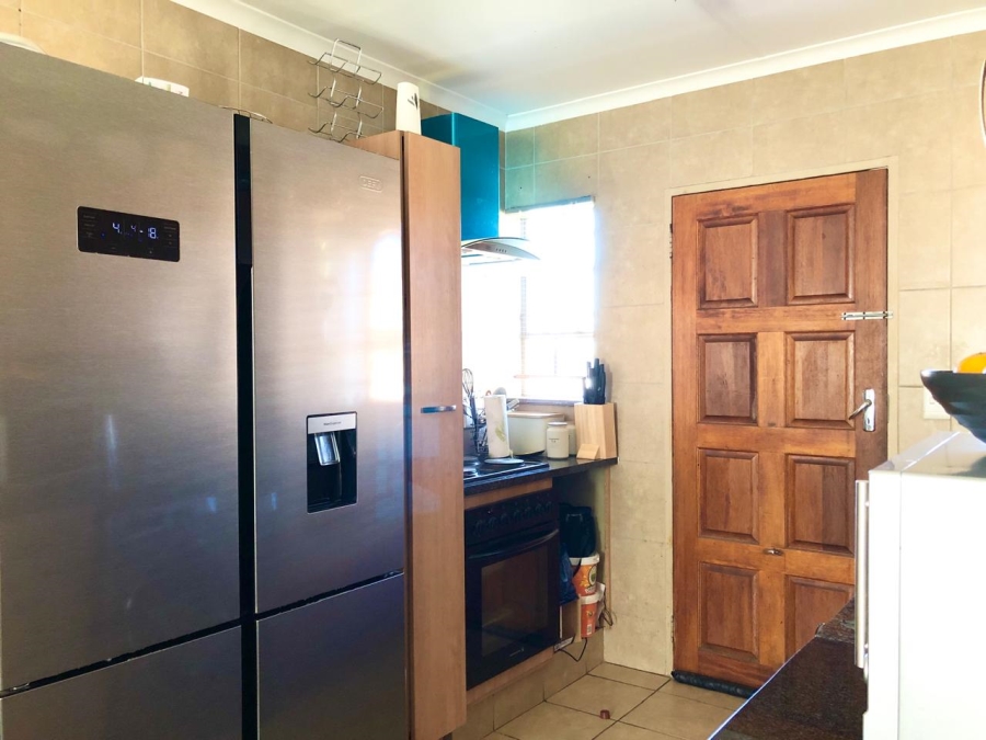 3 Bedroom Property for Sale in Thatch Hill Estate Gauteng