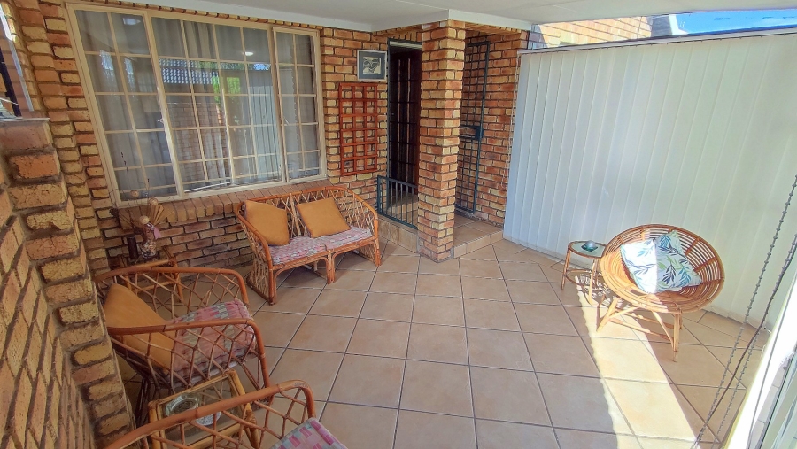 3 Bedroom Property for Sale in Amberfield Gauteng