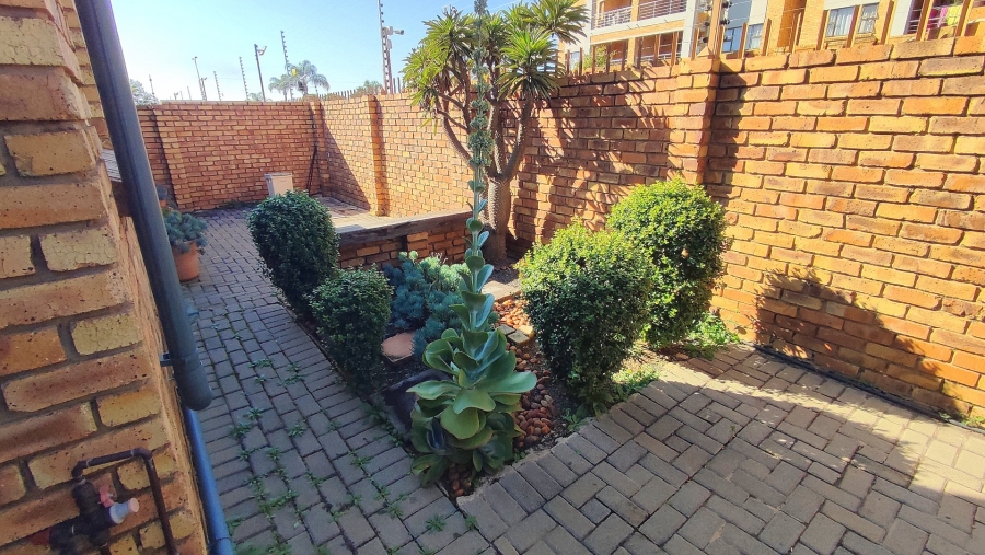 3 Bedroom Property for Sale in Amberfield Gauteng