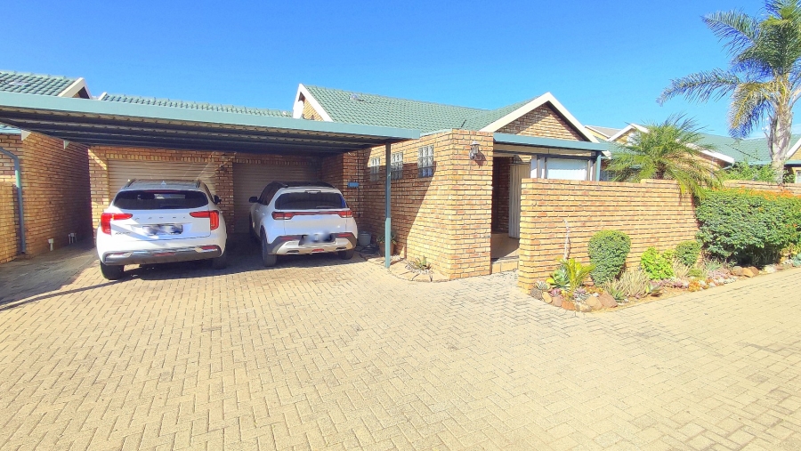 3 Bedroom Property for Sale in Amberfield Gauteng