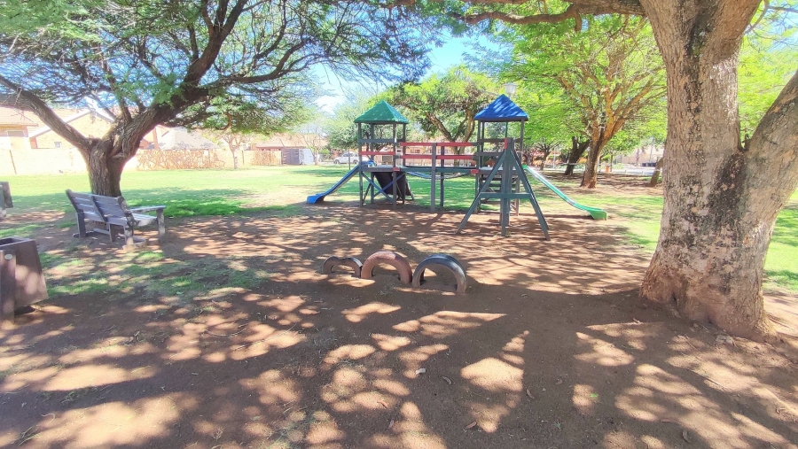 3 Bedroom Property for Sale in Amberfield Gauteng