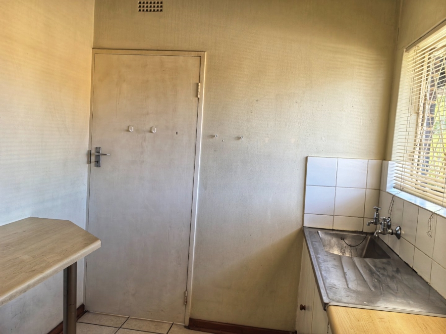 1 Bedroom Property for Sale in Lyndhurst Gauteng
