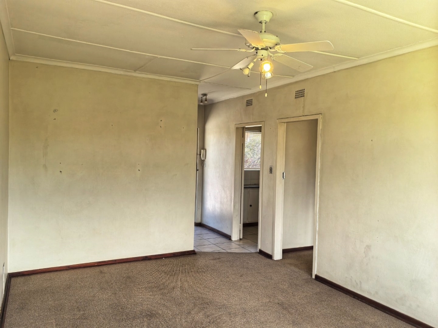 1 Bedroom Property for Sale in Lyndhurst Gauteng