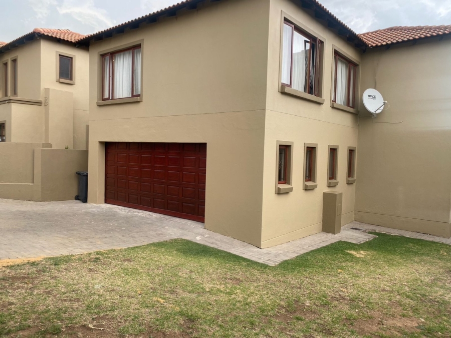 3 Bedroom Property for Sale in Kyalami Hills Gauteng
