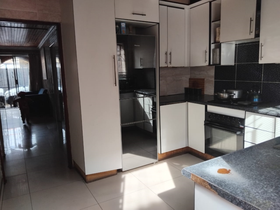 3 Bedroom Property for Sale in Klipspruit Gauteng