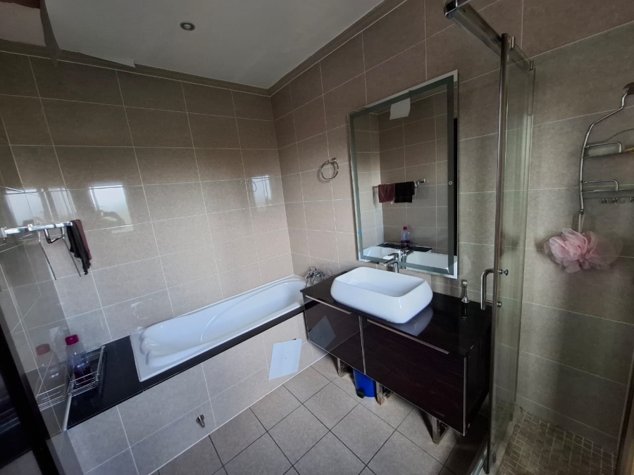 3 Bedroom Property for Sale in Carlswald Estate Gauteng