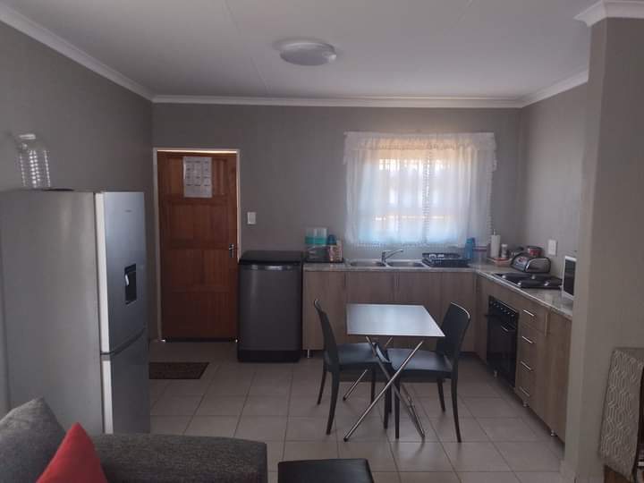 3 Bedroom Property for Sale in Azaadville Gardens Gauteng