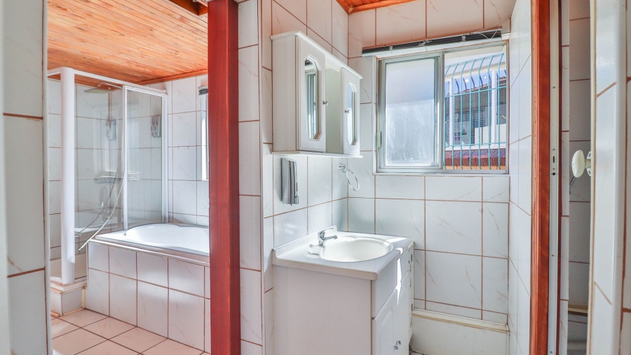 3 Bedroom Property for Sale in Primrose East Gauteng