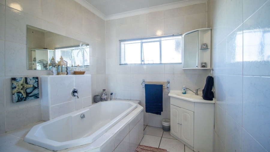 3 Bedroom Property for Sale in Primrose East Gauteng