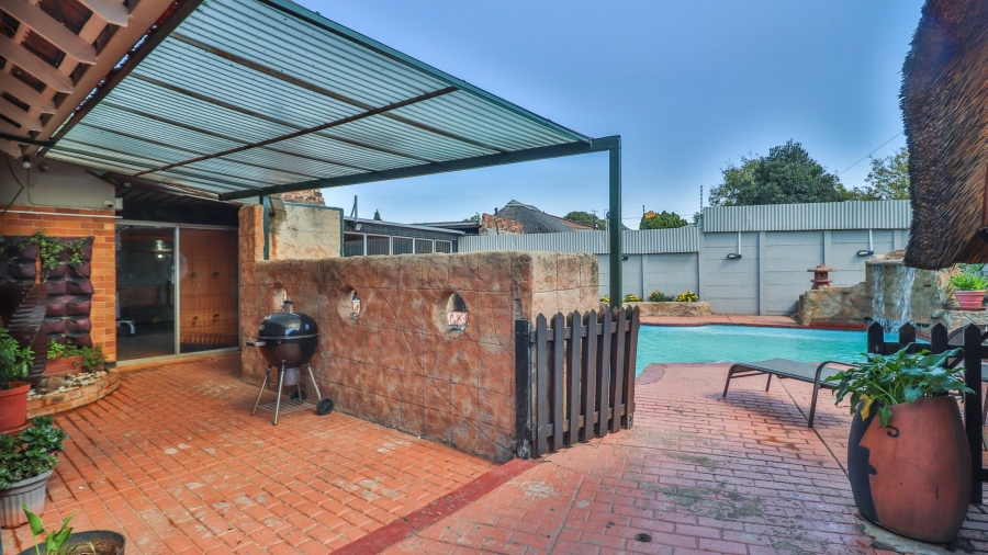3 Bedroom Property for Sale in Primrose East Gauteng