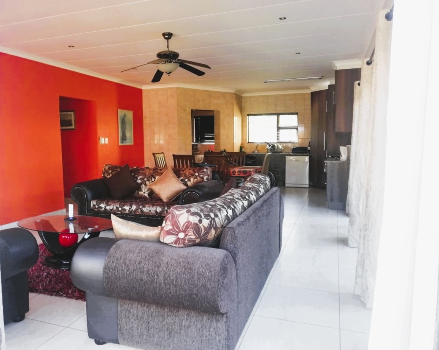 4 Bedroom Property for Sale in Vaal Marina Gauteng