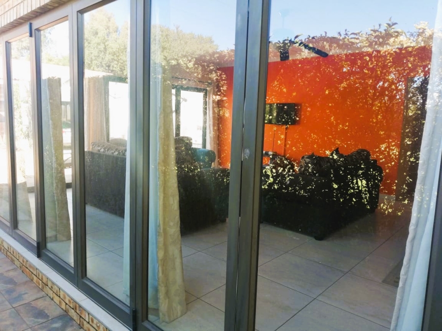 4 Bedroom Property for Sale in Vaal Marina Gauteng