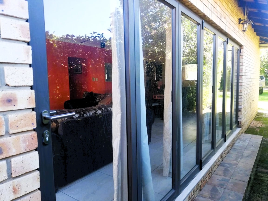 4 Bedroom Property for Sale in Vaal Marina Gauteng