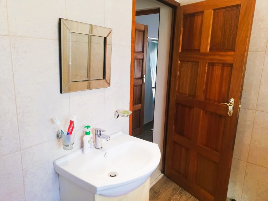 4 Bedroom Property for Sale in Vaal Marina Gauteng