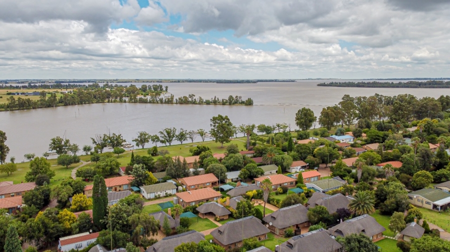 4 Bedroom Property for Sale in Vaal Marina Gauteng