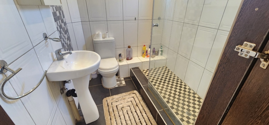 4 Bedroom Property for Sale in Erasmia Gauteng