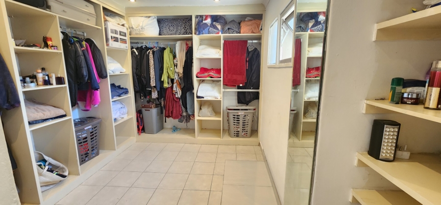 4 Bedroom Property for Sale in Erasmia Gauteng