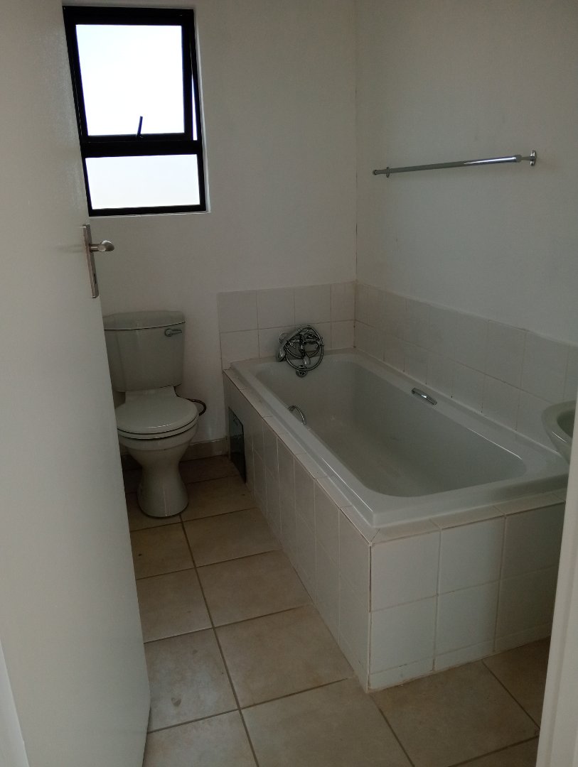 3 Bedroom Property for Sale in Windmill Park Gauteng
