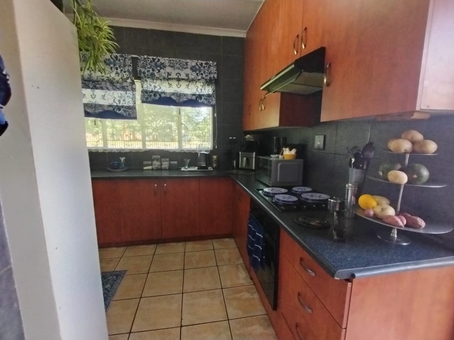 3 Bedroom Property for Sale in Kookrus Gauteng